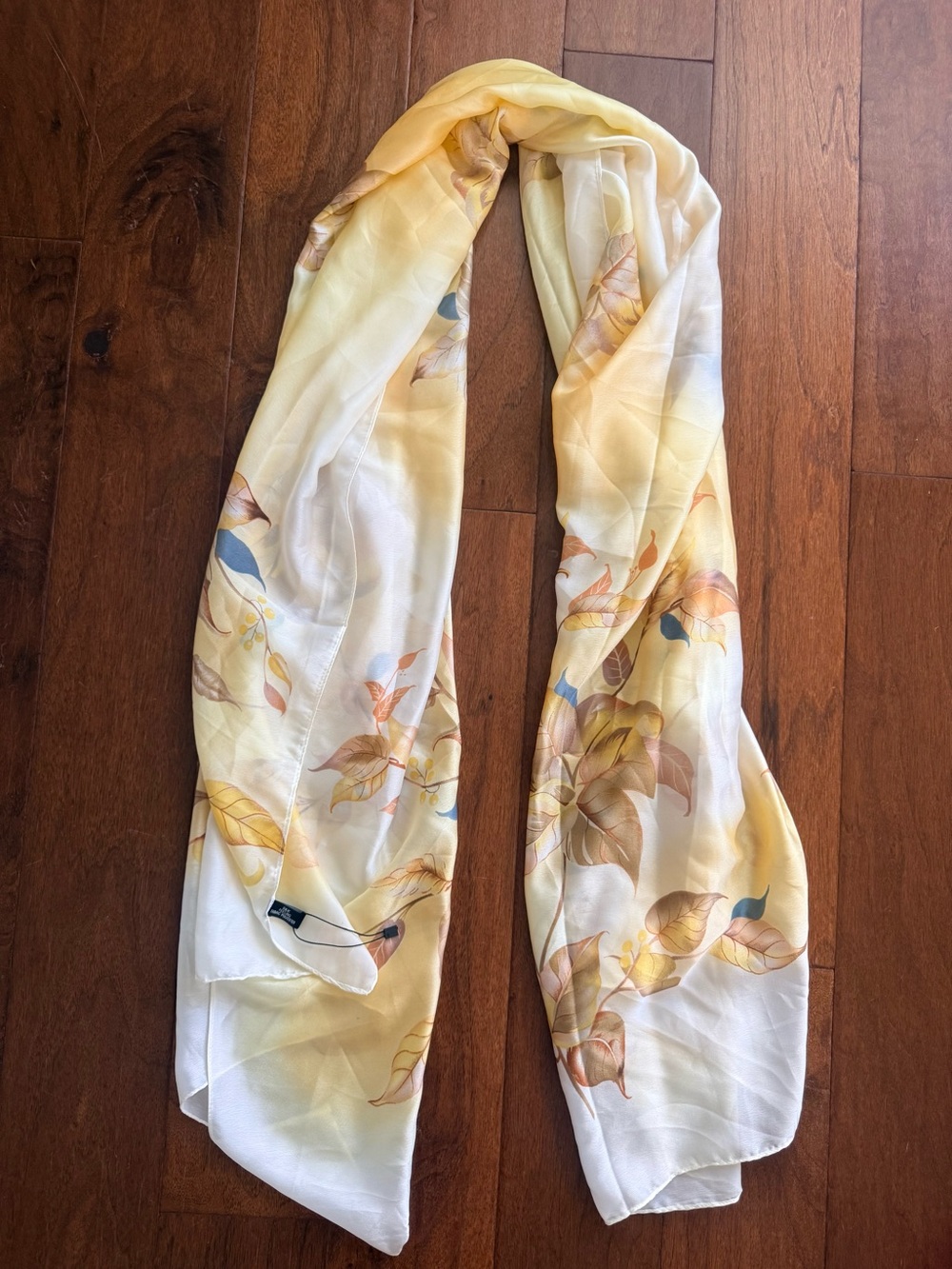 w Polyester Scarf - Yellow & White Leaves